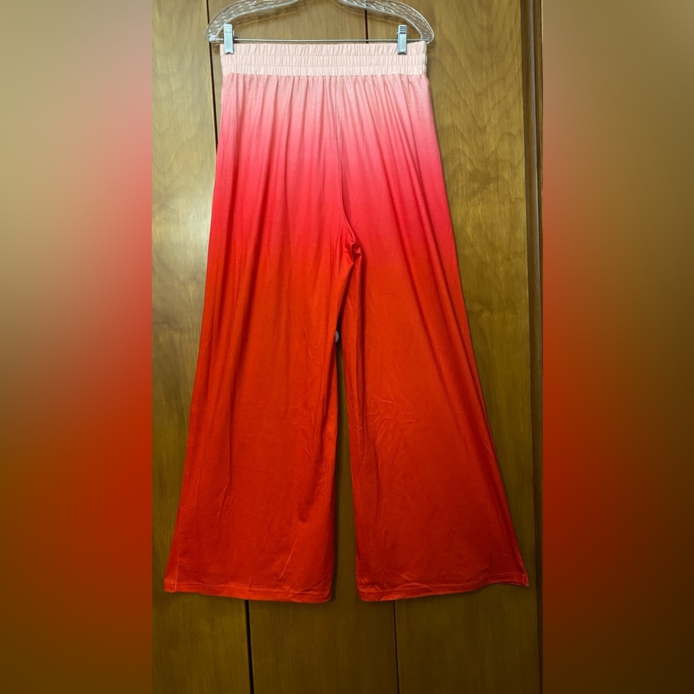 Wide leg ombré pants.15 in accross waist. 41 inches top to bottom